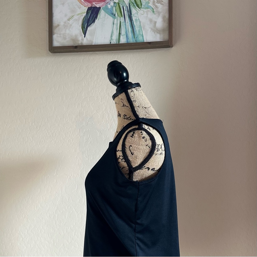Black Silky Tank - Medium - Picture 4 of 5